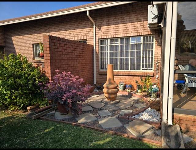 2 BEDROOM HOUSE FOR SALE IN MONTANA